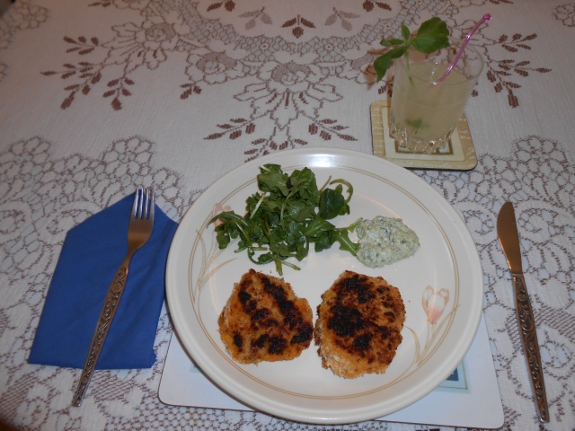 Starter: Pan Fried Fishcakes with Homemade Tartar Sauce and Watercress